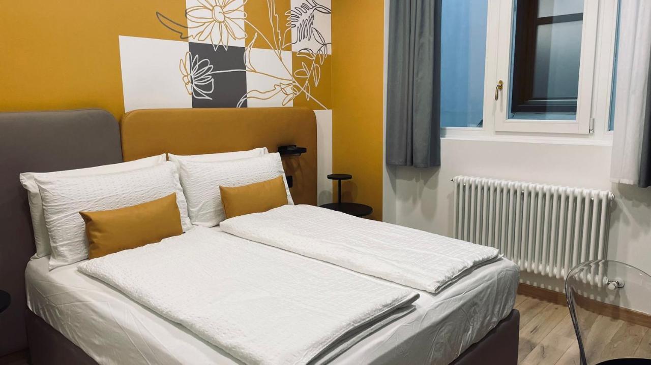 House Of Bruno - No Reception Hotel Trento Eksteriør billede